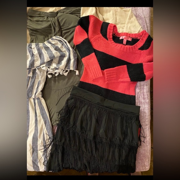 Adorable Size Small Bundle Lot - Picture 3 of 7